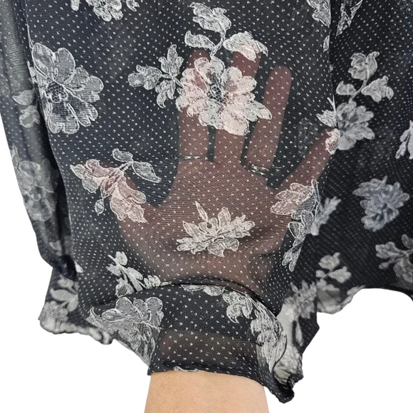 Lane Bryant #1137440 Sheer Ruffled Button-Down Chiffon Top NWT - Picture 10 of 13